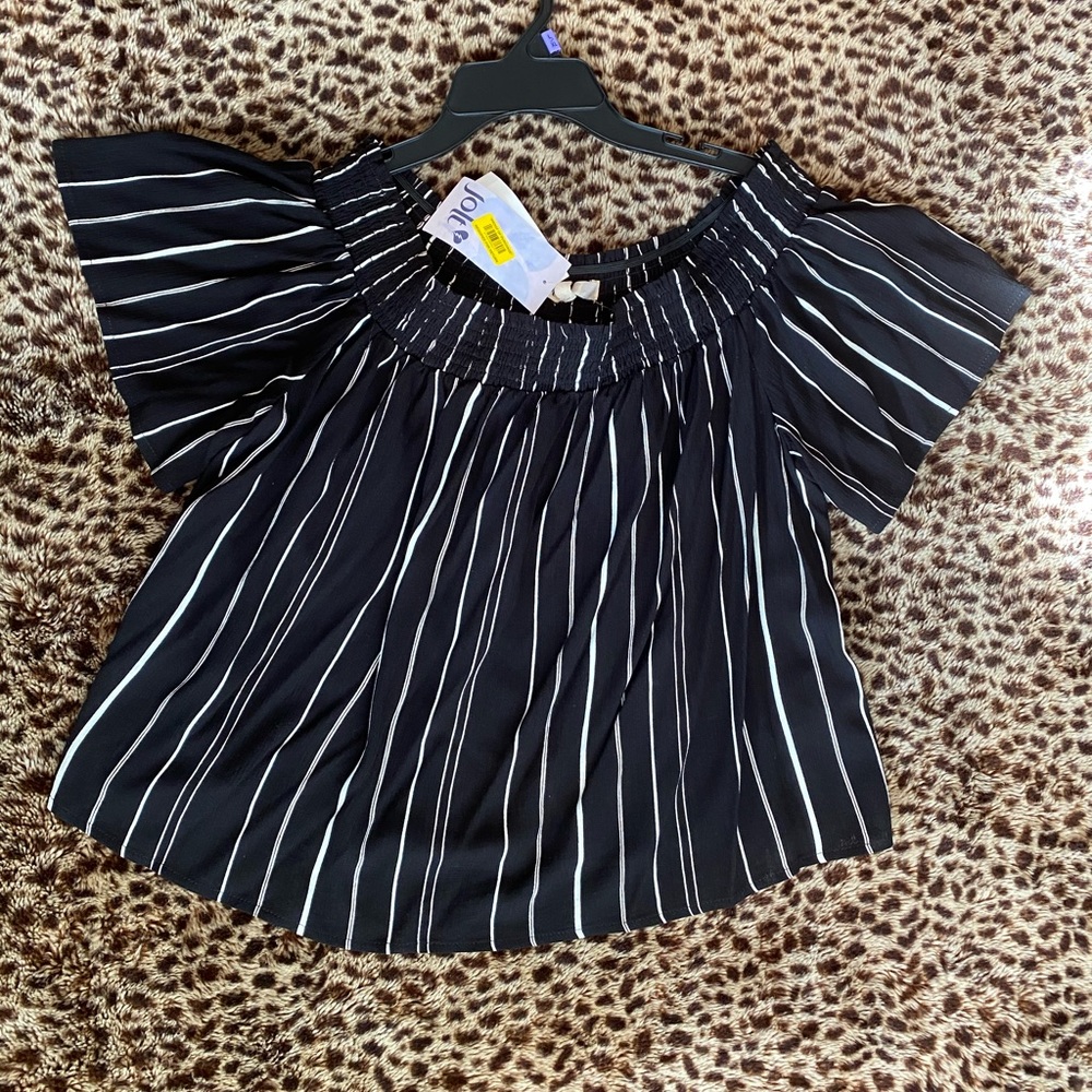 Jolt’s New Women’s Top (Size XL)